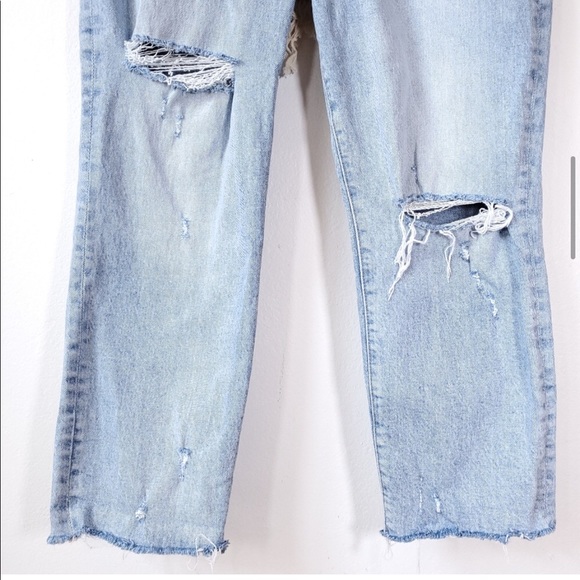 abercrombie & fitch mid rise boyfriend jeans - Picture 7 of 11